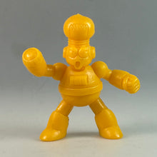 Cargar imagen en el visor de la galería, Mega Man 4 - Bright Man - Eraser Figure
