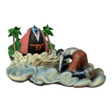 Load image into Gallery viewer, One Piece - Jinbei - Monkey D. Luffy - Mini Diorama
