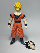 Cargar imagen en el visor de la galería, Dragon Ball Z - Son Goku SSJ - Trading Figure
