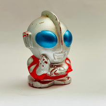 Cargar imagen en el visor de la galería, Ultraman: The Ultimate Hero - Ultraman Powered - Finger Puppet - SD Figure
