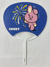 Cargar imagen en el visor de la galería, BT21 - COOKY - Mini fan - Uchiwa - BTS
