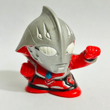 Cargar imagen en el visor de la galería, Ultraman Nexus - Junis - Finger Puppet - SD Figure
