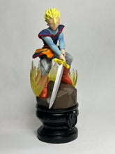 Cargar imagen en el visor de la galería, Dragon Ball Z - Son Gohan SSJ - Chess Piece - Queen
