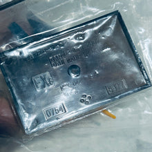 Cargar imagen en el visor de la galería, MSG - NRX-044 Prototype Asshimar TR-3 [Kehaar] - Trading Figure - Beam Saber ver. (DX6)
