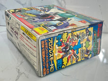 Load image into Gallery viewer, B-Daman Bomberman Bakugaiden II - Earth Loader Phoenix Bomber Loader - Model Kit
