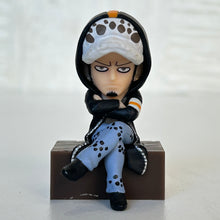 Cargar imagen en el visor de la galería, One Piece - Trafalgar Law - Desktop Figure - Ichiban Kuji OP Memories 2 - Prize H
