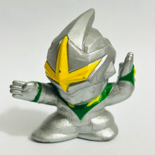 Cargar imagen en el visor de la galería, Ultraman Zero: The Revenge of Belial - Mirror Night - Finger Puppet - SD Figure
