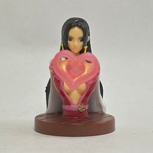 Cargar imagen en el visor de la galería, One Piece - Boa Hancock - Trading Figure - Choco Egg (12)
