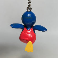 Cargar imagen en el visor de la galería, New Super Mario Bros. Wii - Penguin Mario - Figure Keychain
