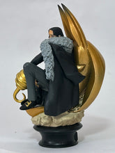 Cargar imagen en el visor de la galería, One Piece - Sir Crocodile - Figure - Chess Piece
