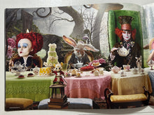 Cargar imagen en el visor de la galería, Alice in Wonderland (2010 Film) - Pamphlet
