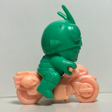 Cargar imagen en el visor de la galería, Kamen Rider 1 &amp; Cyclone - Eraser Figure - Keshigomu
