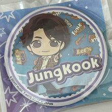 Cargar imagen en el visor de la galería, TinyTan - Jung Kook - Badge - BTS - Pita! Deforme
