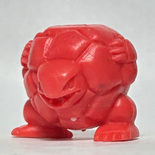 Cargar imagen en el visor de la galería, Pokémon - Golem - Eraser Figure
