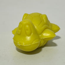 Cargar imagen en el visor de la galería, Super Mario Bros. - Nokonoko / Koopas - Eraser / Keshigomu - Yellow ver.
