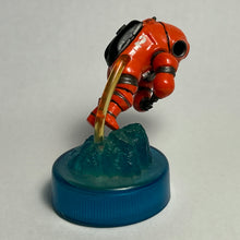 Cargar imagen en el visor de la galería, DeepSea Exploration suit - Trading Figure - Miniature
