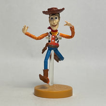 Cargar imagen en el visor de la galería, Toy Story 2 - Woody - Trading Figure - Choco Egg (1)
