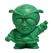 Cargar imagen en el visor de la galería, Kamen Rider Stronger - Denpa Ningen Tackle - Eraser Figure - Keshigomu - Green ver.
