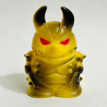 Cargar imagen en el visor de la galería, Return of Ultraman - Gudon - Finger Puppet - Kaiju - Monster - SD Figure (2)
