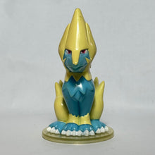 Load image into Gallery viewer, Pokémon - Livolt / Manectric - Trading Figure - Data Carrier

