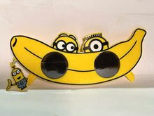 Cargar imagen en el visor de la galería, Despicable Me - USJ UV400 Minions Banana-shaped Sunglasses
