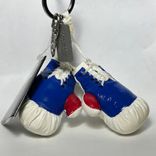 Load image into Gallery viewer, Creed (film) - Rocky VII 7 - Glove Keychain
