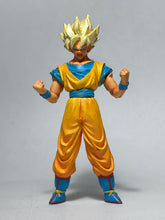Cargar imagen en el visor de la galería, Dragon Ball Z - Son Goku SSJ - Trading Figure - SHF4

