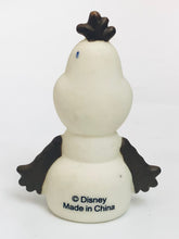 Cargar imagen en el visor de la galería, Disney’s Frozen - Olaf - Soft vinyl Figure - Squeaky Toy
