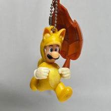 Cargar imagen en el visor de la galería, Super Mario 3D Land - Luigi - Mascot Keychain - Kitsune
