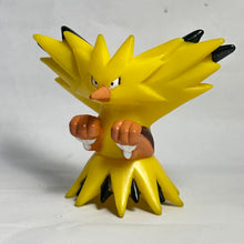 Cargar imagen en el visor de la galería, Pokémon - Thunder / Zapdos - Finger Puppet (PAK)
