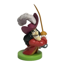 Cargar imagen en el visor de la galería, Peter Pan - Captain Hook - Trading Figure - Choco Egg (77)

