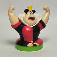Cargar imagen en el visor de la galería, Alice in Wonderland - Queen of Hearts - Trading Figure - Choco Egg (104)

