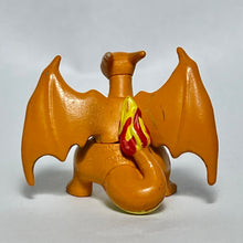 Cargar imagen en el visor de la galería, Pokémon - Charizard - Mini Figure
