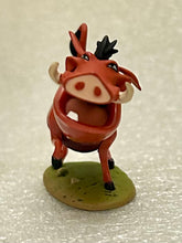 Load image into Gallery viewer, The Lion King - Pumbaa - Disney Choco Party Part 5 - Trading Figure (117)
