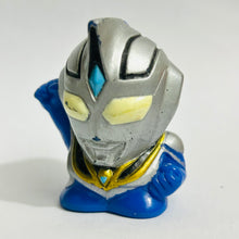 Cargar imagen en el visor de la galería, Ultraman Gaia - Ultraman Agul - Finger Puppet - SD Figure - V2 ver.
