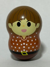 Cargar imagen en el visor de la galería, TinyTan - Jin - Candy Toy - Coo'nuts - Dynamite - BTS (2)
