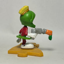 Load image into Gallery viewer, Looney Tunes - Marvin the Martian - Puzzle Figure (9)
