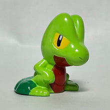 Cargar imagen en el visor de la galería, Pokémon - Treecko - Mini Figure
