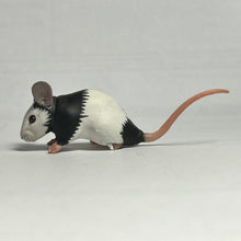 Cargar imagen en el visor de la galería, Mouse - Trading Figure - Miniature - 84 P39B
