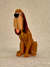 Cargar imagen en el visor de la galería, Lady and the Tramp - Trusty - Disney Choco Party Part 2 - Trading Figure (042)
