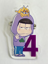 Cargar imagen en el visor de la galería, Osomatsu-san - Matsuno Ichimatsu &amp; ESP Nyanko - Acrylic Badge
