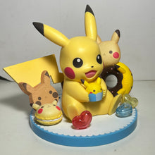 Cargar imagen en el visor de la galería, Pokémon - Pikachu -  Diorama Figure - Tea Party

