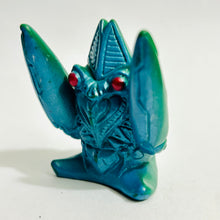 Cargar imagen en el visor de la galería, Ultraman: The Ultimate Hero - Powered Alien Baltan - Finger Puppet - Kaiju - Monster - SD Figure
