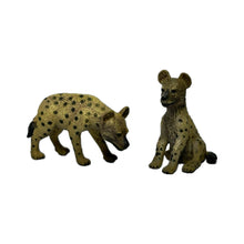 Load image into Gallery viewer, Hyena Family - Trading Figure - Miniature (12)
