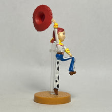 Cargar imagen en el visor de la galería, Toy Story 2 - Jessie - Trading Figure - Choco Egg (2)
