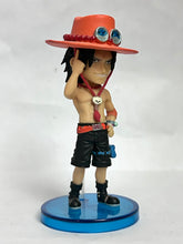 Cargar imagen en el visor de la galería, One Piece - Portgas D. Ace - OP World Collectable Figure vol.32 - WCF
