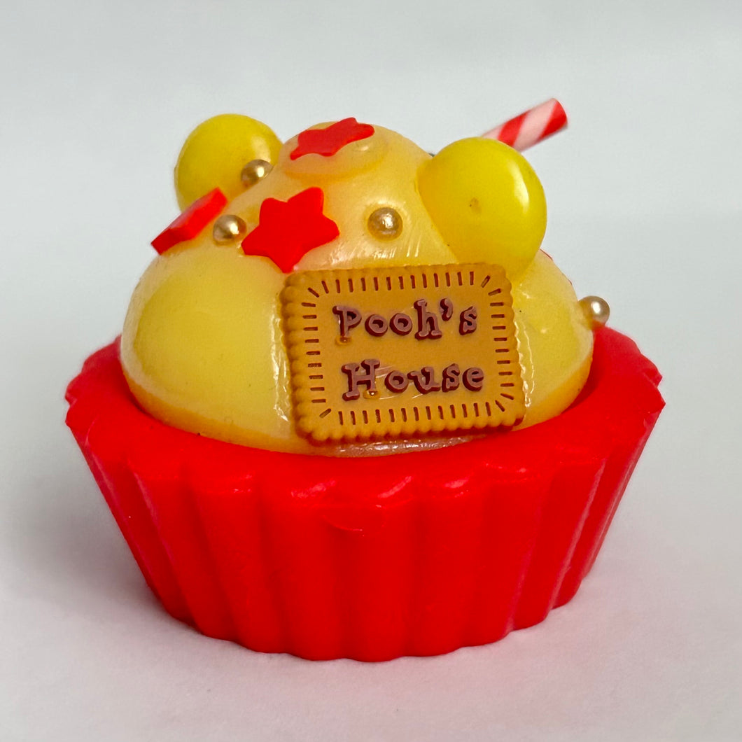 Winnie the Pooh - Disney’s Characters - Cup Cake Charm - Ballchain