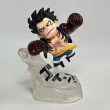Cargar imagen en el visor de la galería, One Piece - Monkey D. Luffy - Desktop Figure
