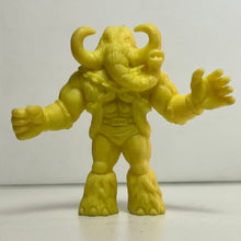 Cargar imagen en el visor de la galería, Kinnikuman - Mammothman - Eraser Figure - Yellow ver. (226)
