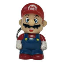 Cargar imagen en el visor de la galería, Super Mario World - Mario - Soft Vinyl Figure Keychain
